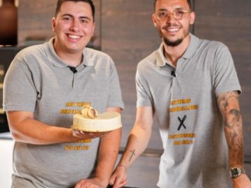 Nouvelle collaboration exclusive ! ✨

La Pâtisserie Da Silva s’associe avec le joueur de football Mathias Pereira Lage pour créer une pâtisserie unique qui...